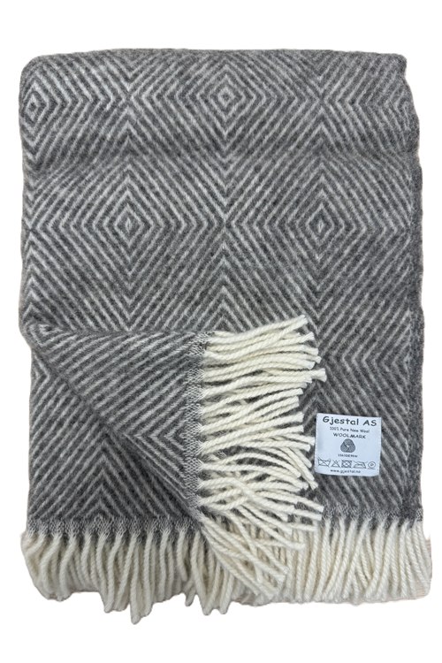 Skandinavische Wolldecken aus 100% Schafwolle bei NORWOOL