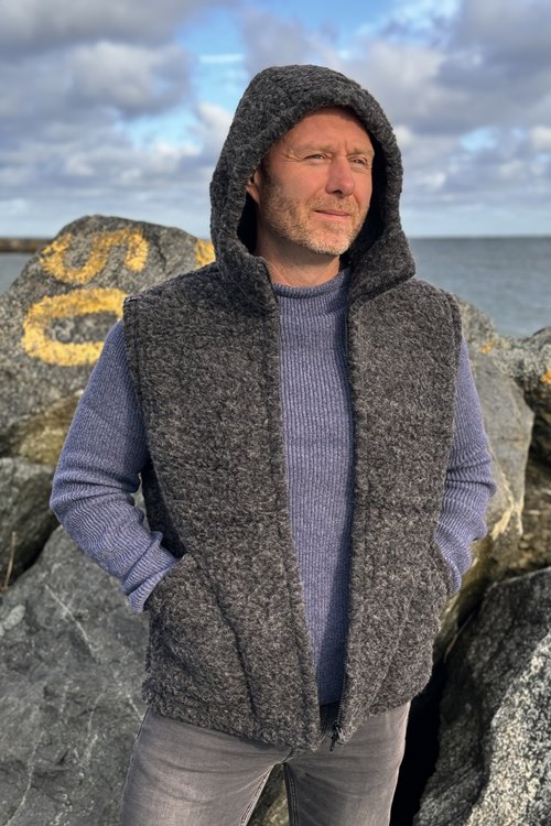 Wollweste mit Kapuze 100% merinowolle WOOLWEAR of Scandinavia